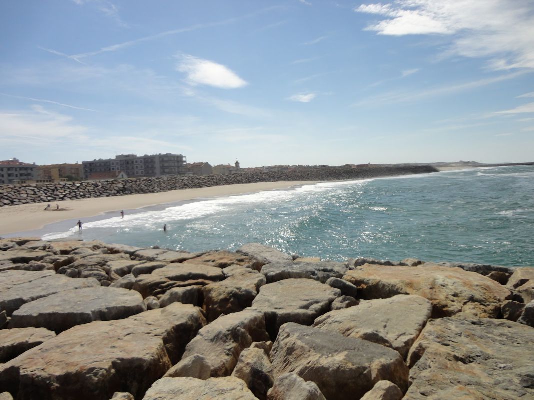 Пляж «Прайя-да-Барринья - Эжмуриш»