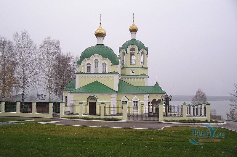 Храм святого великомученика и целителя Пантелеимона