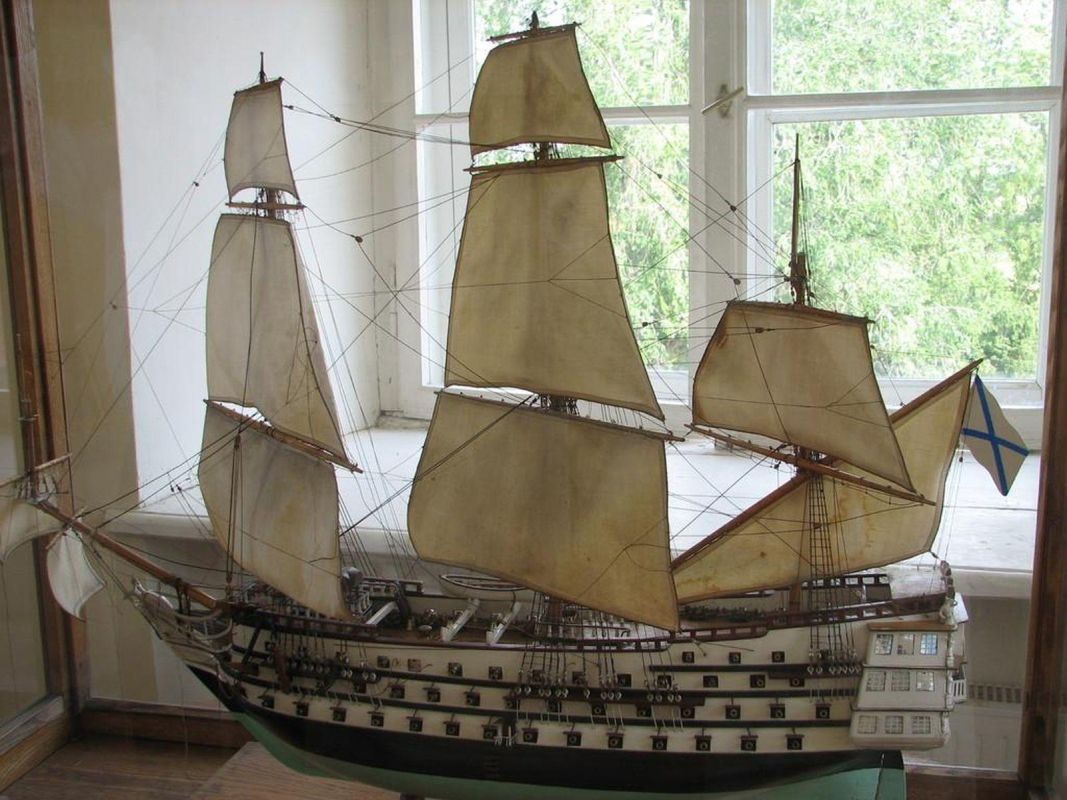 Мемориальная комната А. И. фон Крузенштерна