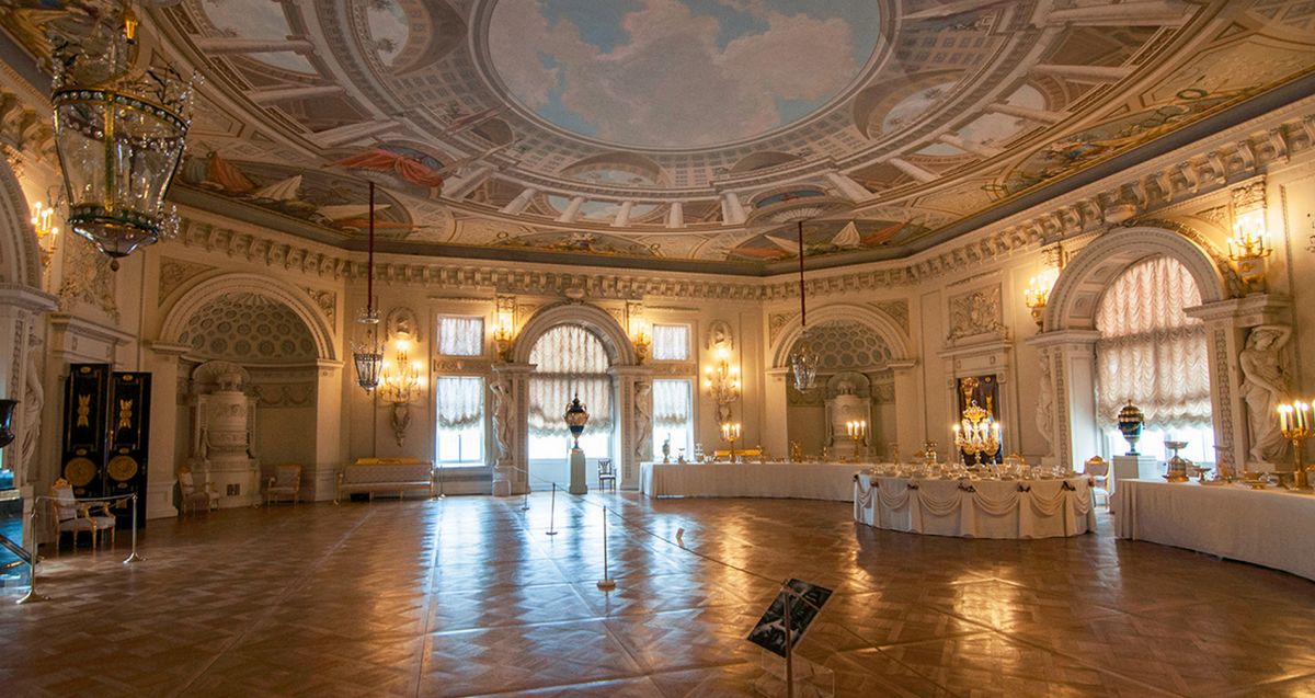 Тронный зал Павловского дворца