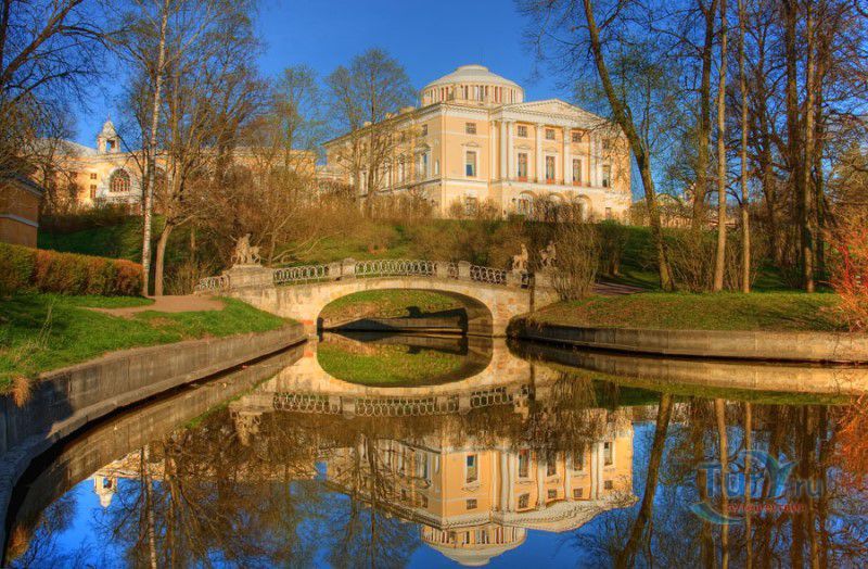 Дворцово-парковый ансамбль Павловска
