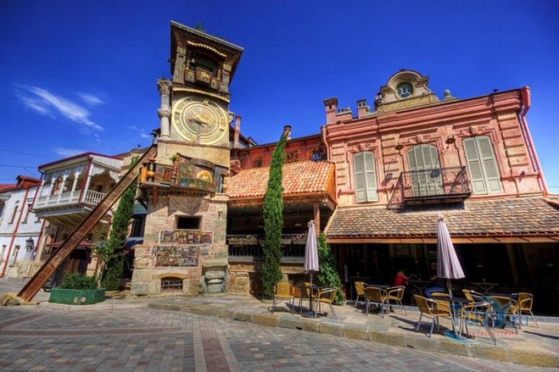Башня Театра Марионеток Резо Габриадзе