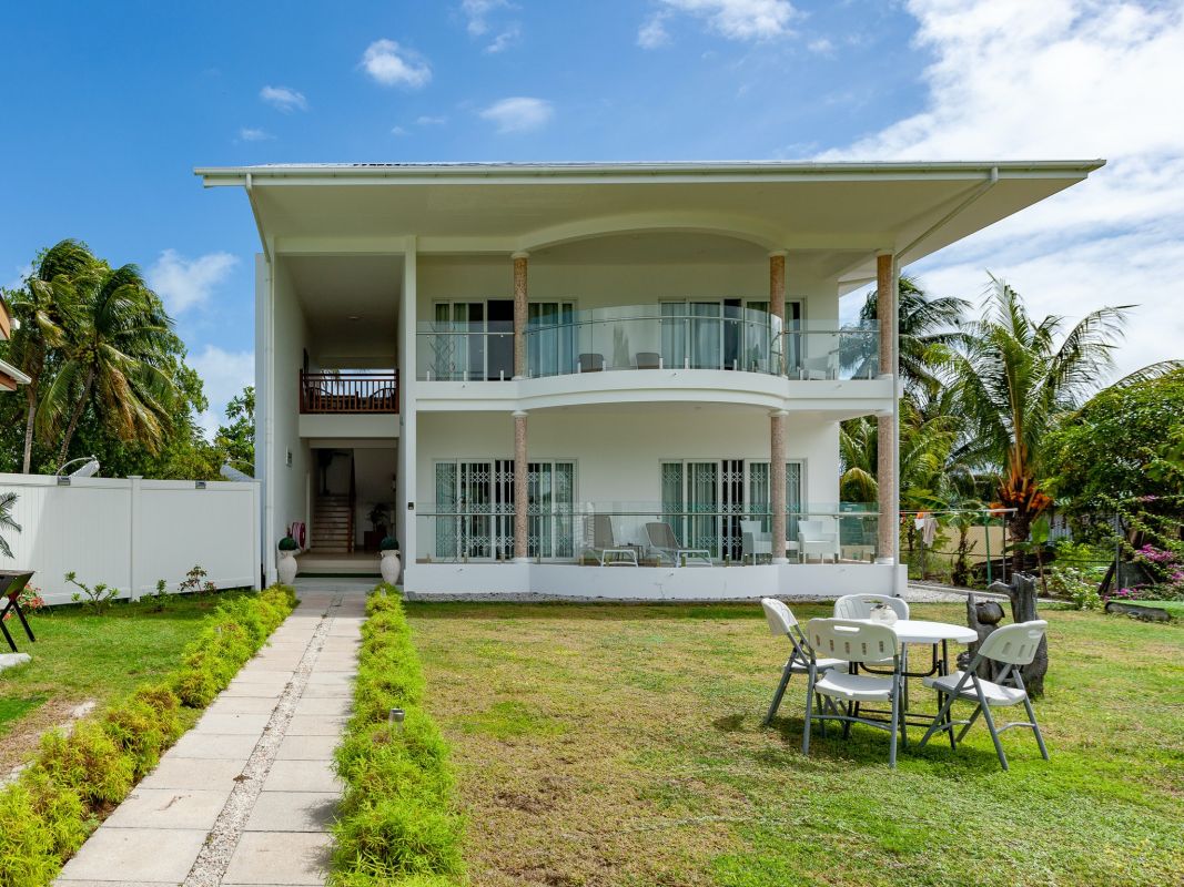 Tropic Villa Annex
