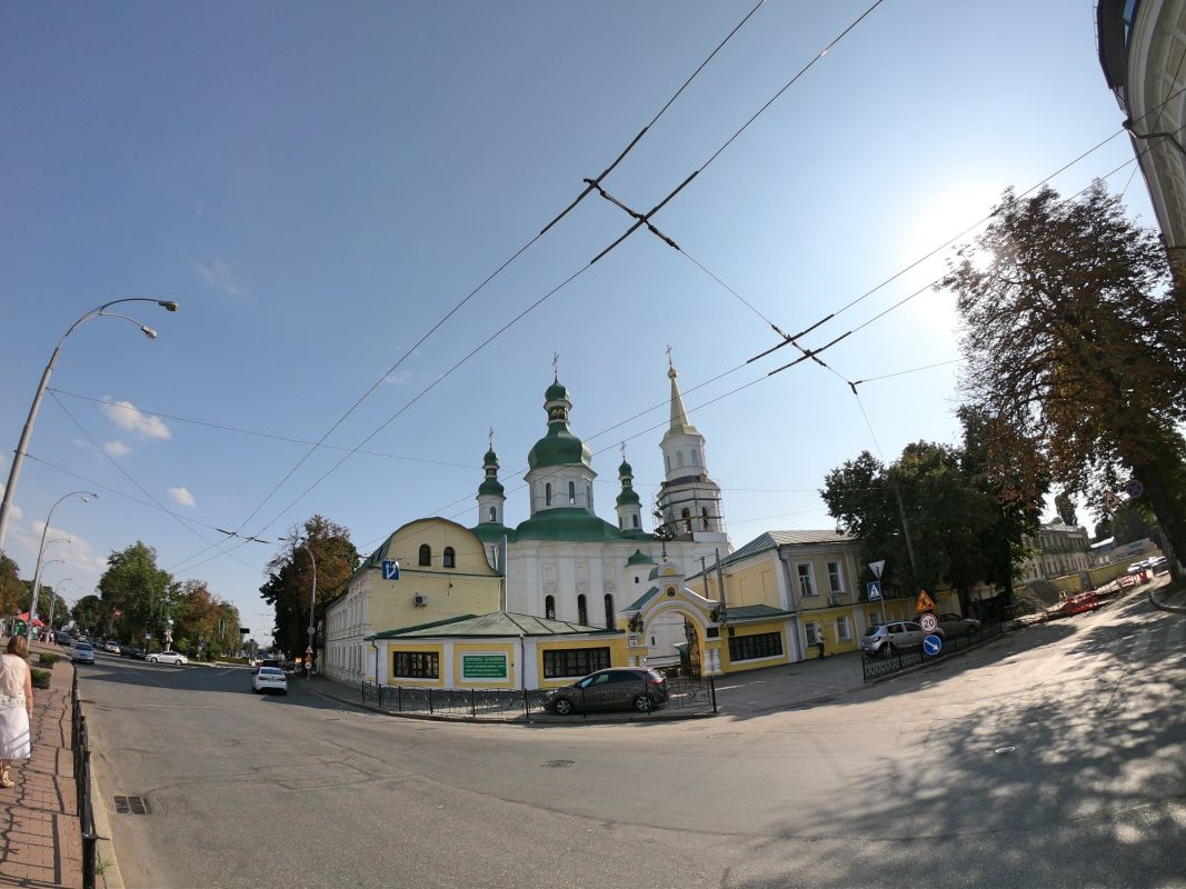 Феодосиевский монастырь