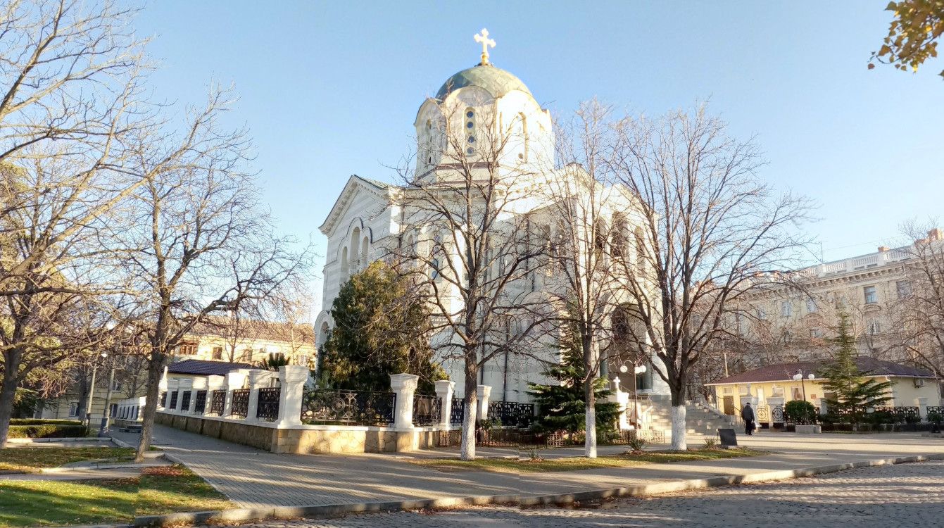 Свято-Владимирский храм в Севастополе