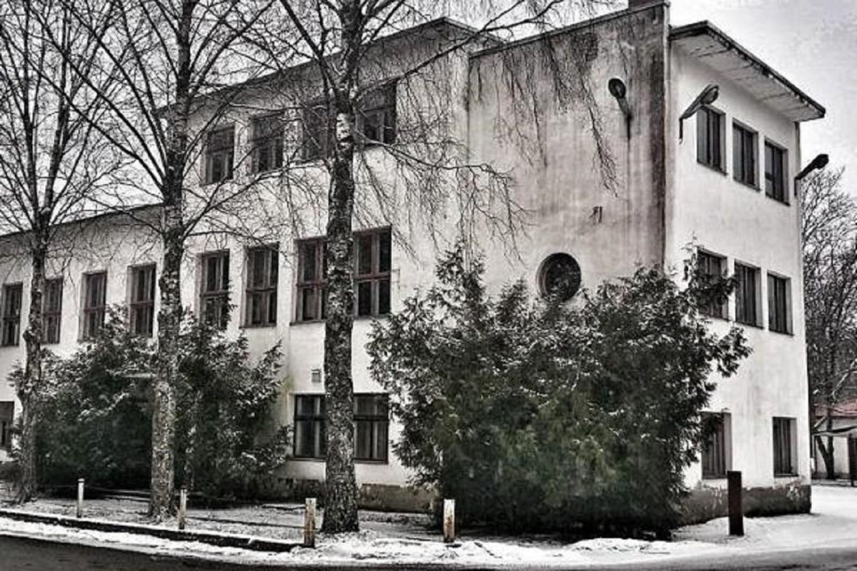 Старая электростанция в Кярдла