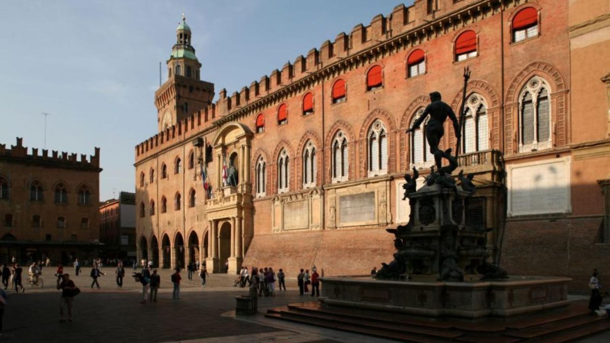 Болонья: Исторические здания