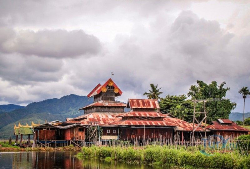 Монастырь Прыгающих Кошек