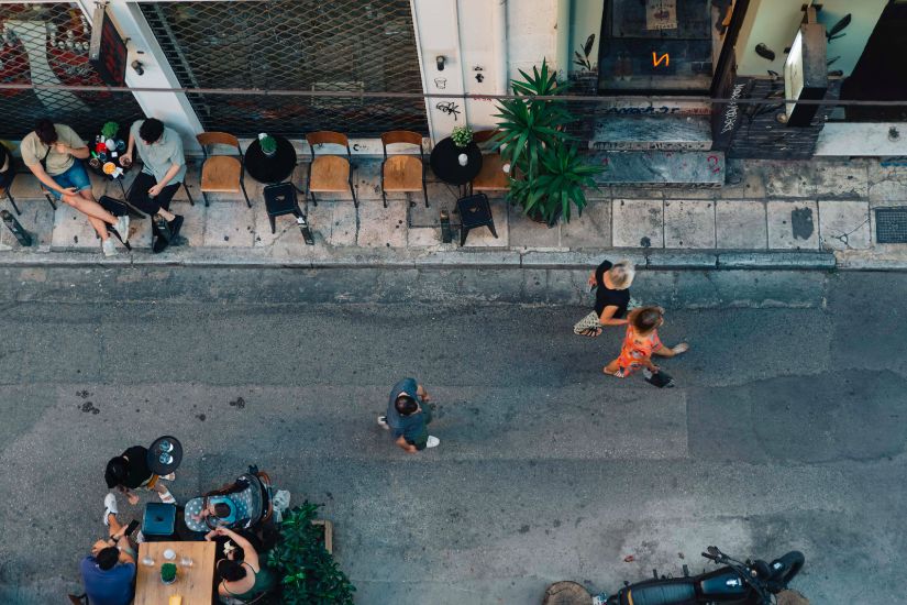 Просмотр Афинских улиц: выход на Protogenous