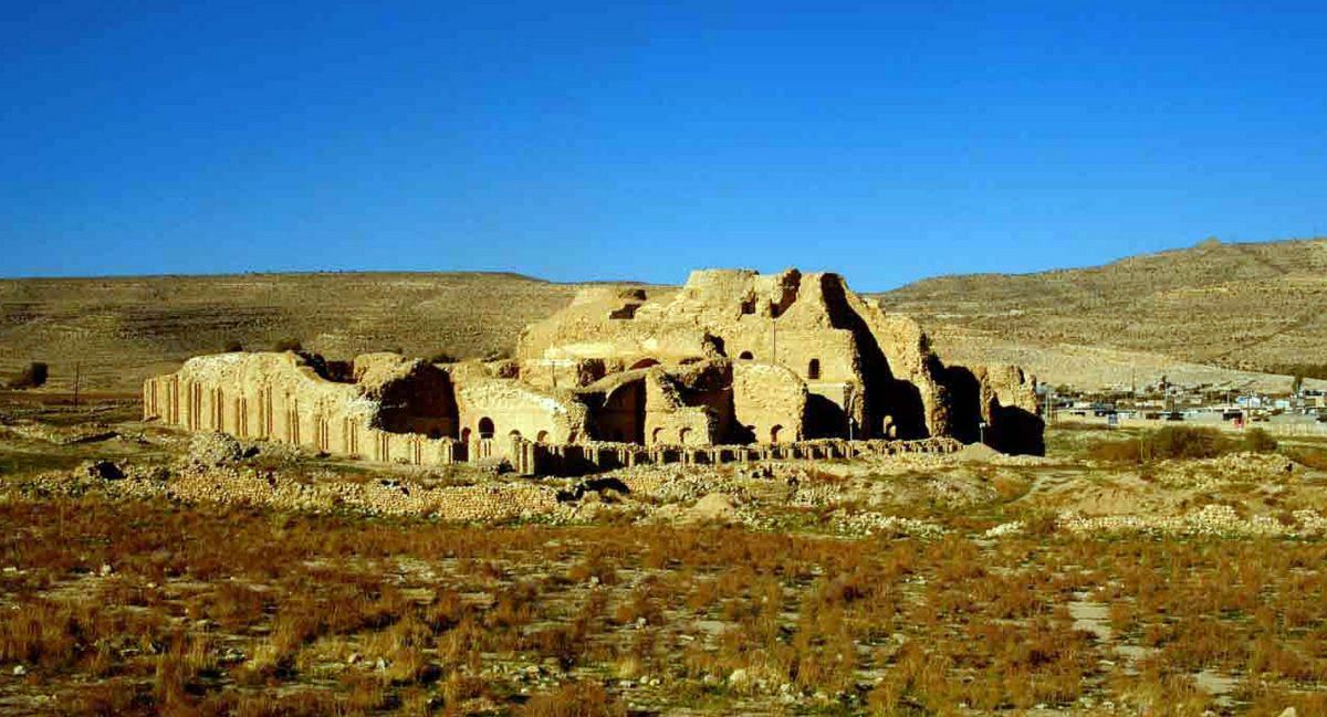 Дворец Ардашира (Сасанидский археологический ландшафт)