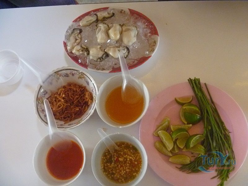 Устричная ферма в деревушке Анг Сила